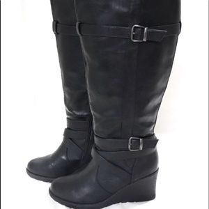 NWT Lane Bryant Faux Leather Wedge Buckle Boots